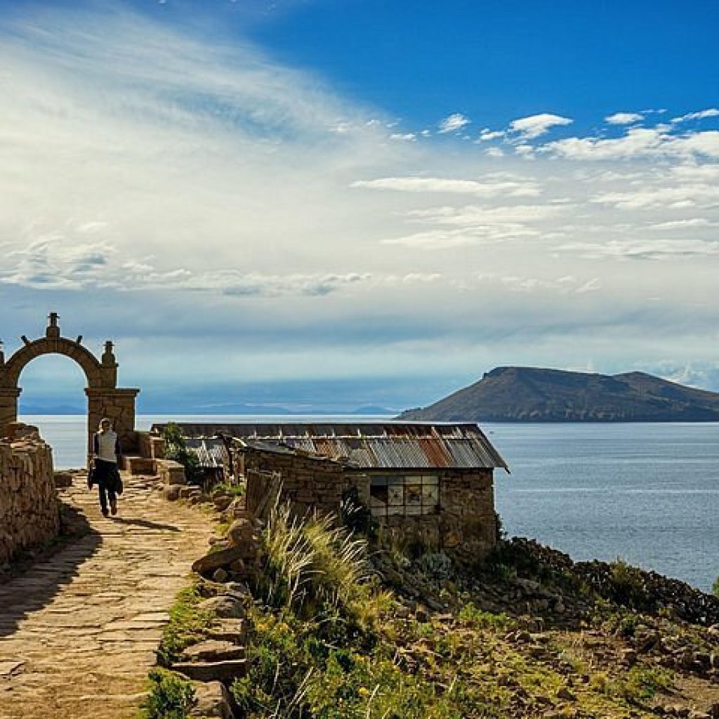 Tour privado a las Islas de Uros + Taquile + Amantani (2D/1N) todo incluido