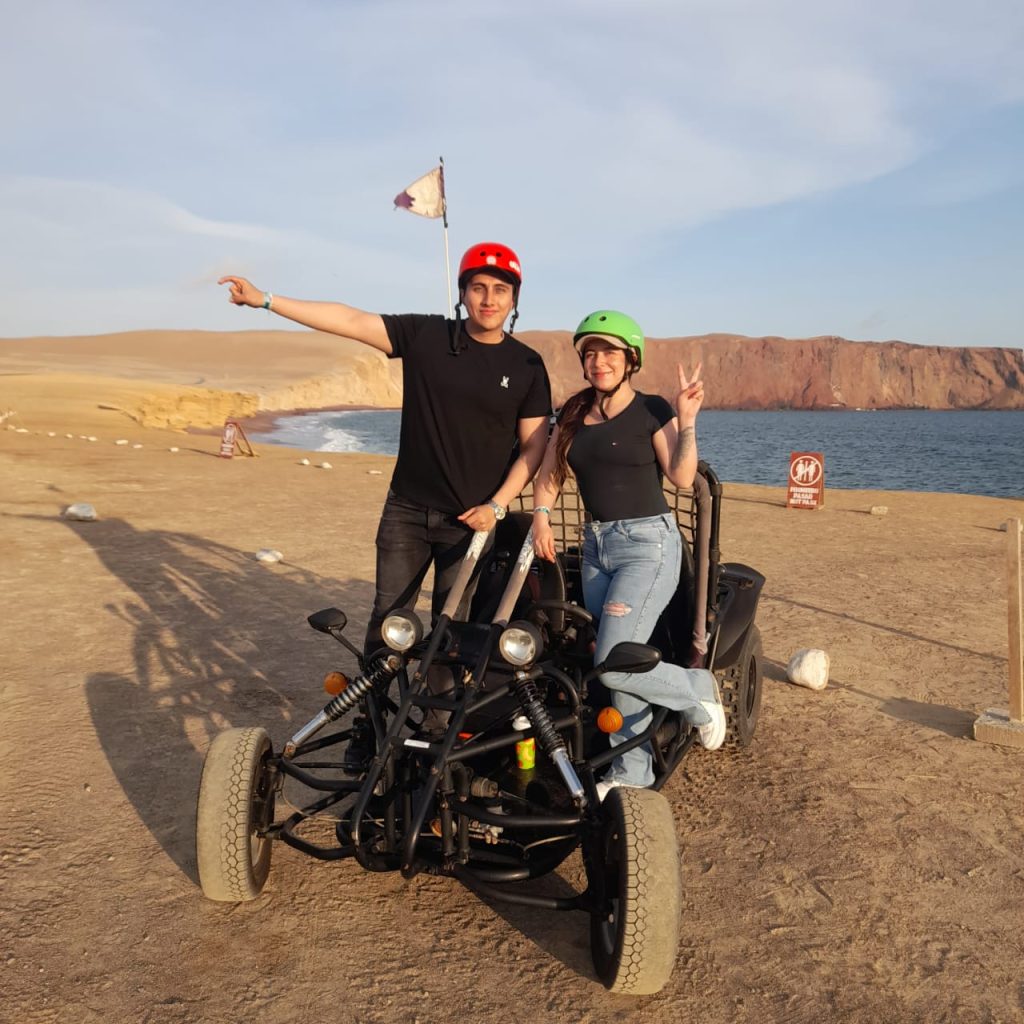 Tour Islas Ballestas + Mini Buggy por la Reserva Nacional de Paracas desde Ica