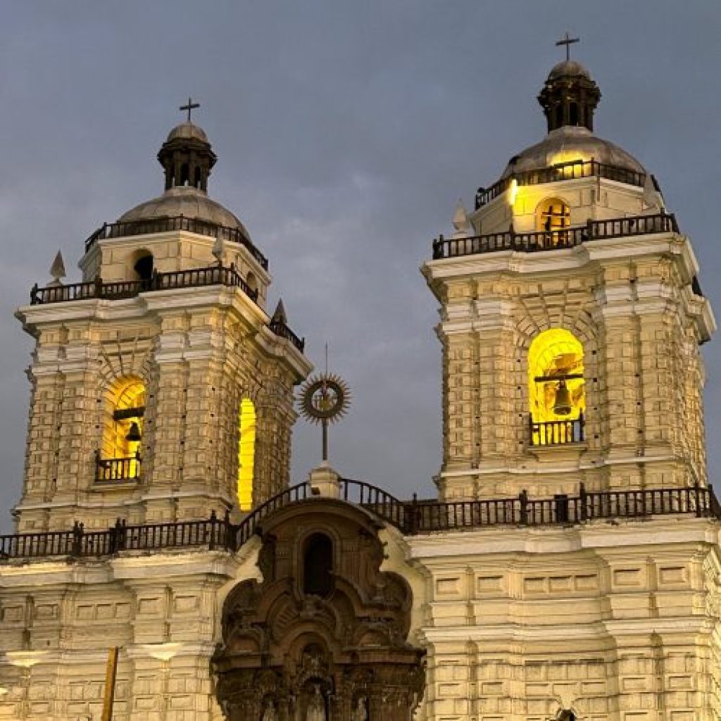 Tour de Lima centro Histórico y Catacumbas