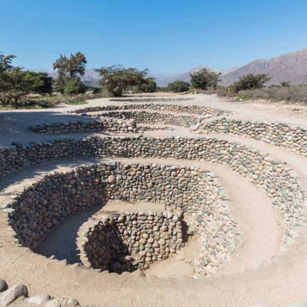 Acueductos Pre Incas y Líneas de Nasca por Tierra