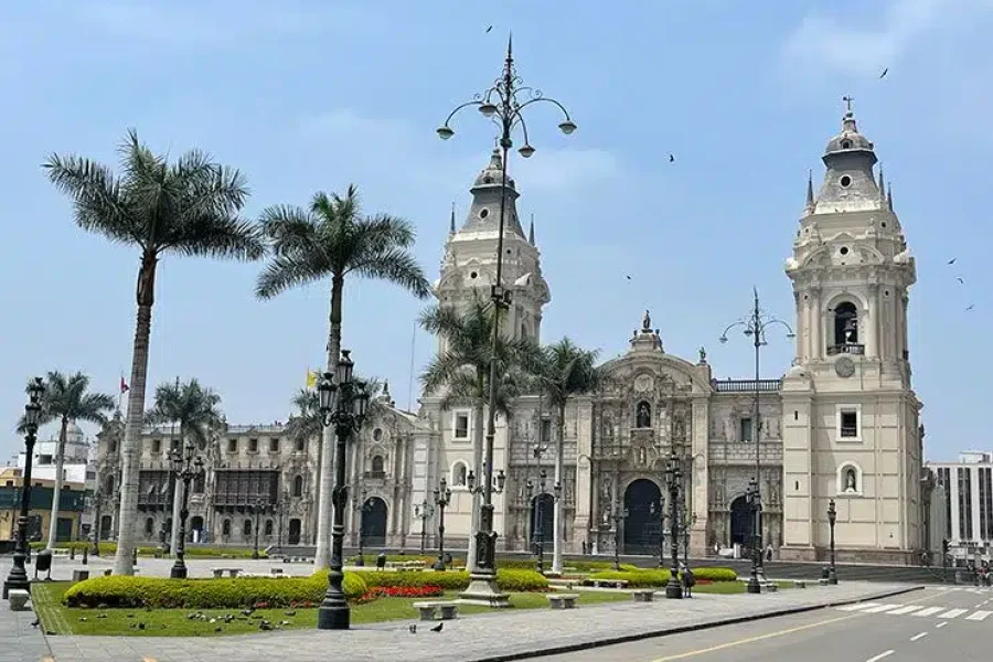 Tour de Lima Centro Histórico y Snacks Peruanos