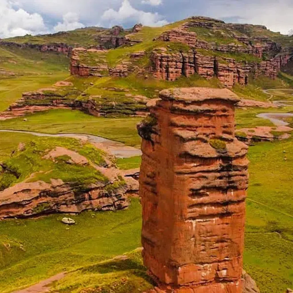 Día Completo Ruta Quechua (Lampa, Pucará y Tinajani) todo incluido