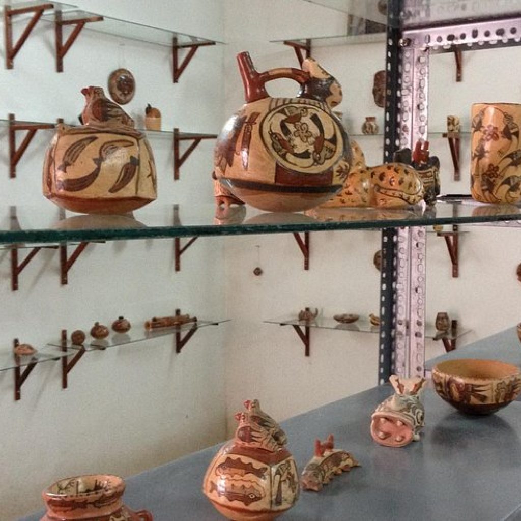 Necrópolis de Chauchilla, talleres de oro y cerámica