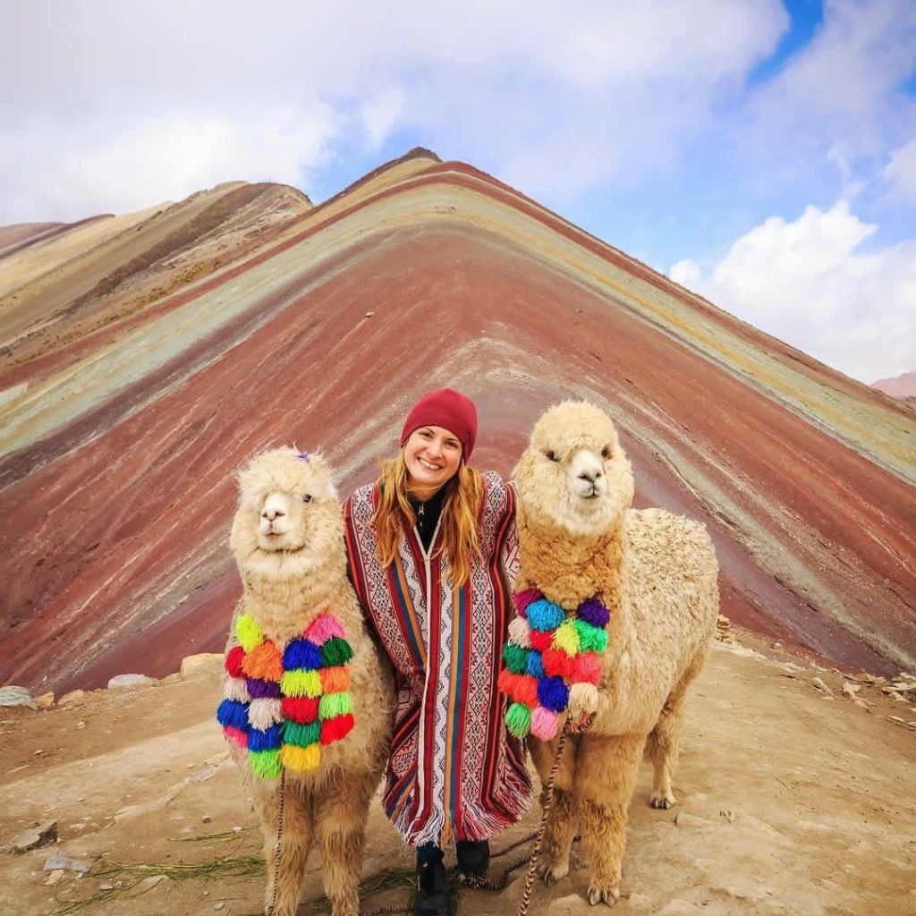 Tour de Día Completo a la Montaña de 7 Colores con guía local y todo incluido